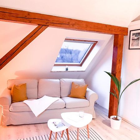 Stilvolle Dachgeschosswohnung In Duesternbrook Kiel Bagian luar foto